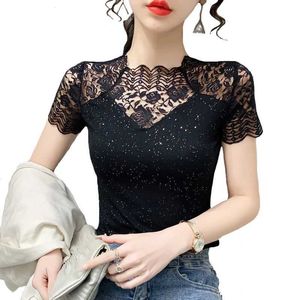 女性用Tシャツ夏の女性トップパッチワーク明るい色メッシュTシャツPathCwork短袖レースシャツl2405