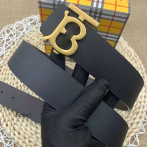 Burberyes Trendy Luxury Men Belt B Letter Designer Mens Leather Belts本物のストライプ最高品質の女性2つのサイドファッションデザインバーベリー7626