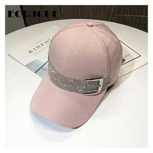 Top Caps Yeni Moda Rhinestone Kemer Beyzbol Kapakları Kadınlar için Snapback Sport Cap Açık Güneş Şapkası Gorras Siyah Şapkalar Y240507