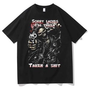 Men's T-Shirts 2023 Fashion Summer Black Short Slve Black Tshirt Men Skull T Shirt Gothic Men Women Im Taken A Shit Letter Graphic T240506