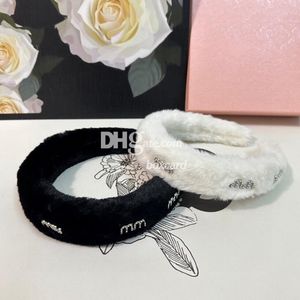 Rhinestone Letter Headbands Headwear Hairband Autumn Winter Fur Designer Hair Hoop Hairbands