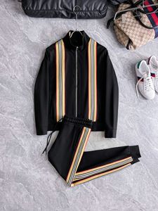 Mens Tracksuits رسالة طباعة أزياء السترات مصممة معطف تعرق غير رسمي للركض بدلات الرجال الرياضة مجموعات الجسور C44