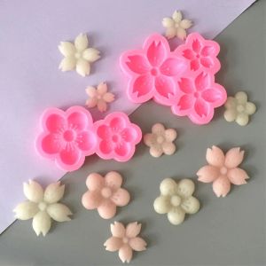 Moulds Sakura Baking Tray Flowers Shaped Plum Blossom Fondant Clay Silicone Mold for Mousse Chotolate Dessert Soap Cake Decorating Tool