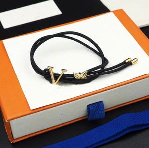 Luksusowy projektant bransoletki biżuterii Presbyopia bransoletki moda męskie kobiety Wysokiej jakości wisiorek bransoletka skóra elegancka bransoletka z pudełkiem