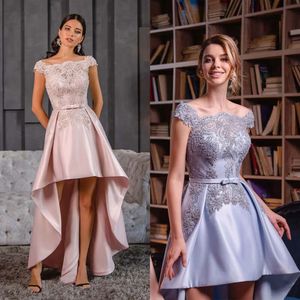 Die Batteau -Abschlussball -Schulterkleider kurz glamouröser vorderer und langer Rücken mit einem Gürtel hohlen Perlenantragstellern Satin Satin maßgeschneidertes Abendkleid Plus Größe Roben Pplicant