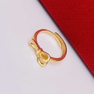 Design personalizado Ring de estilo unhas Anel dourado em forma de coração para mulheres com aberturas de ouro e characte de sorte com anéis originais do carrinho