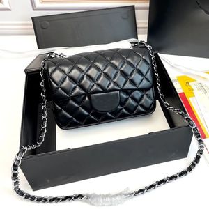 Chanei Designer's Designer Tote Bag Mini Crossbody Pulses Designer Woman Hall Bagu Bag Borse Luxury Chain Satchel Diamond Teiologio