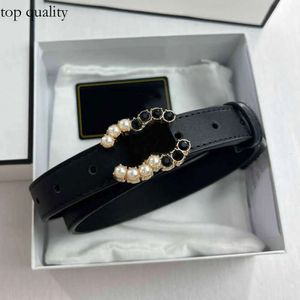 CH Fashion Brand Women Belt Men Designer Designer Cinture intarsiate Diamond Pearl Metal Letter Buckle Sports Leisure Fashi