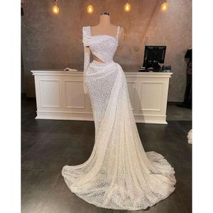 Mermaid Prom Dresses One Long Sleeve Bateau Appliques Sequins Floor Length Beaded 3D Lace Hollow Sparkly Evening Dress Bridal Gowns Plus Size Custom Made 0431