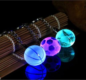 New Crystal LED Light Keychain Key Key Chain Ring Football Basketball Ball Ball Keyring para Sportsman Presente Favorito8882757