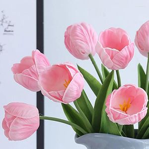 Dekoratif Çiçekler Yapay Çiçek Tulip Buket Yumuşak Silikon Elle Bağlı Düğün Oturma Odası Dekorasyon