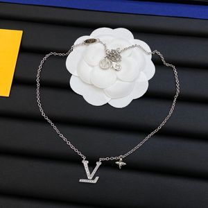 Женские женские дизайнерские ожерелья для роскошных дизайнерских ожерелье