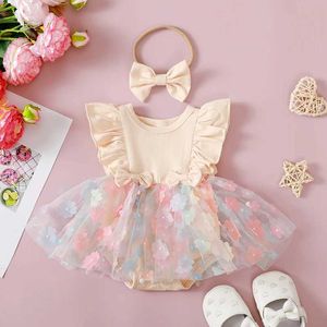 Rompers Summer Baby Girl Dress Princess Spädbarn barn Ruffles 3D Flower Color Jumpsuits Tulle kjolar för nyfödda kläder H240507