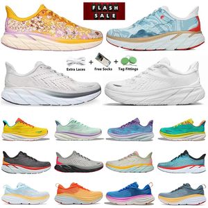 2024 Designer Clifton Bondi 8 Mens Running Shoes Carbon x2 Challenger Atr 6 Parfait Triple White Seaweed Coast Floral Women Men Mesh Trainers Sports Sneakers