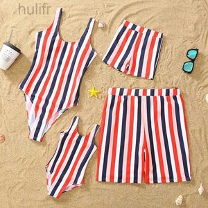 Family Matching Outfits Family Baby Mommy and Daddy Son Daughter Clothes Clothing Stripe Sandbeach Swimsuit Family Matching Outfits Swimwear d240507