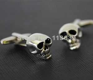 Fashion men shirt skeleton skull cufflinks novelty design high qualtiy gift silver color button garments accessory4521618