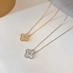 Fashion 925 Sterling Silver Van Clover Necklace Plated with 18K Gold Full Diamond Lucky Grass Pendant Collar Chain Precision High Version With logo
