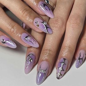 Falsche Nägel 24pcs Y2K Sliver Flamme gefälschte Nägel mit Perlenperlen Design Goth Stil Purple künstlicher Nagelfleck tragbare Frauen kleben auf Nägel T240507