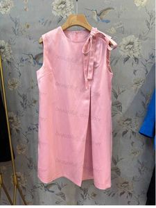 Designer women's casual dress French haute couture temperament commuting slimming off 24 summer small fragrant pink bow sleeveless round neck dress