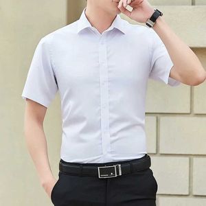 AFW3 herrklänningskjortor 2024 Summer Mens Slim Solid Color Short Sle Shirt Business Casual White Shirt Brand Large Size 5xl Classic Style D240507