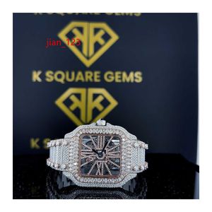 새로운 컬렉션 사파이어 다이얼 창 소재 VVS Clarity Moissanite Diamond Studded Watch