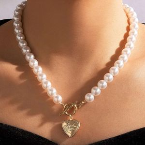 Collana perla alla moda, design di nicchia, temperamento di fascia alta, gioielli a catena della clavicola per donne