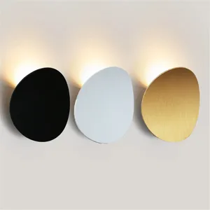 Vägglampa LED inomhuslampor moderna enkelt aluminium sovrum och vardagsrum belysning svart vit guldljus fixtur