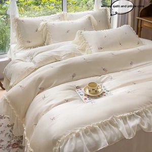 Sängkläder uppsättningar 3 eleganta rosembryo sängkläder spetsar ned täcken täckning (1 * ner täcken omslag+2 * kudde coreless) j240507