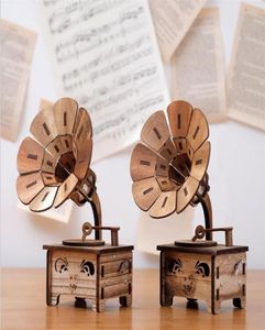 Kreatives Retro Nostalgic Phonograph Music Box Music Box Model Home Scenic Area Verkauf Holzhandwerk19855908857