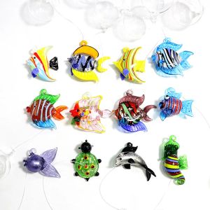 Skulpturer 12st mini flytande glas marin djur figur färgglada söta havs fiskstaty ornament hem akvarium dekor hänge tillbehör