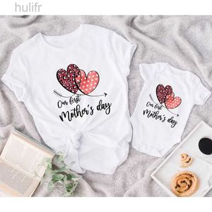 Aile Eşleşen Kıyafetler İlk Anneler Günü Kalp Baskı Anne Bebek Eşleştirme Giysileri Üstler Anneler Günü Anne ve Bebek Kıyafet Anne T-Shirt Bebek Bodysuit D240507