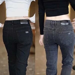 Mäns jeans 2024 Spring Autumn Mens Mid midja jeans Slim Straight Leg Business Stretch High Quality Black Denim Casual Pants Brand Clothing Y240507
