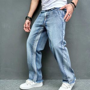 Mäns jeans Strtwear Män Loose skarvade snygga raka jeansbyxor Högkvalitativa manliga lapptäcken Solid Casual Denim Pants Y240507