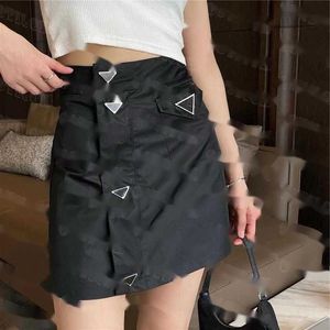 Fashion Women Metal Nylon Dress Skirts For Designer Short Style Grade Mini Skirt High Street Lady Badge Dress Lanlo