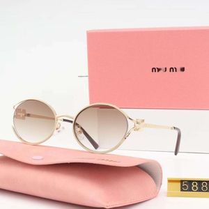 Солнцезащитные очки Mui Mui для женщин -дизайнеров высококачественных женских модных модных вождений поляризованные солнцезащитные очки, Aviator UV -Thans Trends