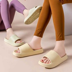 Slippista New Fashion Cartunone Coppia estiva Coppia non slittata Slide morbide sandali di comfort uomo uomo Slifori casual Slifori da donna Flip a casa