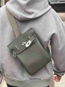 2024 NICHE DESIGN DIAGONAL CROSS COST BAG UNISEX LITA SQUARE PAG Simple and Real Leather Keiily Bag Ryggsäck