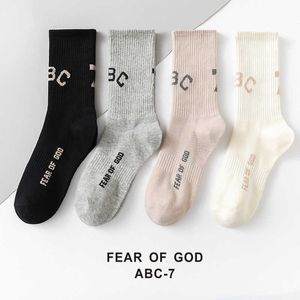 Modevarumärken FG Rich Ess Socks säsong 7 ABC Socks Simple Letters Sportstrumpor Trend Socks