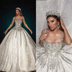 Vestidos de espaguete de casamento no pescoço vestidos glamourosos miçangas quadradas candidatos brilhantes no comprimento do piso sem nas costas Made Made plado size vestido de noiva vestidos de novia