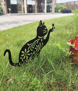 Katt- och fjärilsgård Art Metal Hollow Out Cat Ornaments Garden Decoration Outdoor smidesjärn Cat Plugin Backyard Decoration Q6192863