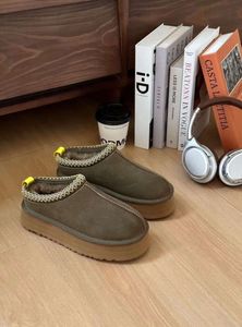 المصمم الكلاسيكي Ultra Mini Boots Snow Boot Platform النساء رجال فراء خروف تسمان تازان Tazz Chestnut Sand Syngle Seed Beige Slippers Winter Canle Shoe 6021ess