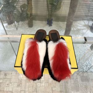 24 Senso del design: Autunno inverno nuove pantofole Baotou con tacchi quadrati Phufor Plush e alla moda per outwear, abbinamento del colore dell'aria posteriore