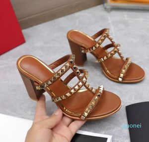 2024 fashion designer womens diamond buckle genuine leather sandals casual shoes high heels