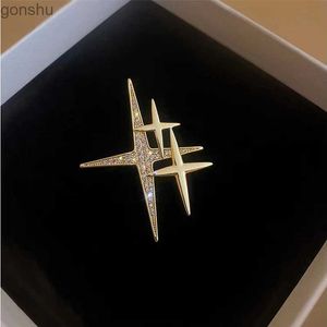 Pinos broches clássicos clássicos brilhantes Exquiste Crystal Star Pins Fashion Fashion Fashion Style Rhinestone Gold Emblem Jewelry WX