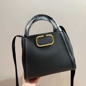 Tasarımcı Tote Çanta Çanta Omuz Eşekçi Çantası Crossbody Çantalar Büyük Kapasiteli Alışveriş Kılıfları Deri Sepet Çantaları 240515