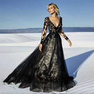 Seksowna v szyja czarna koronkowa aplikacja z długimi rękawami Tiulowe sukienki ślubne zamiataj sukienkę panny młodej suknia ślubna