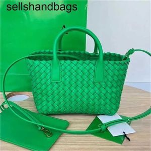 Mulheres Totes Bottegvenets Bolsa Cabat Bolsa de grande capítulo Tecido de nuvem de nuvem de ombro de couro de couro de couro com qualidade Handbagwqwi4qf