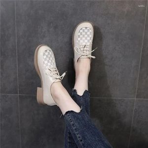 Casual Schuhe normale Leder Damen Schuhe niedrig absatz elegant Beige Büroquadrat Frauen -Chic Großhandel 39 Punkt junge e l