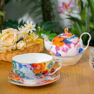 Designer tekanna set Sea World Bone China Tea Set English Afternoon Teapot Cup Saucer Flower Mönster Enkel keramisk kombination av potten