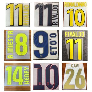 Retro Nameset Henry Suarez A.Iniesta RlValdo L Ronaldinho Xavi David Villa trycker fotbollspat